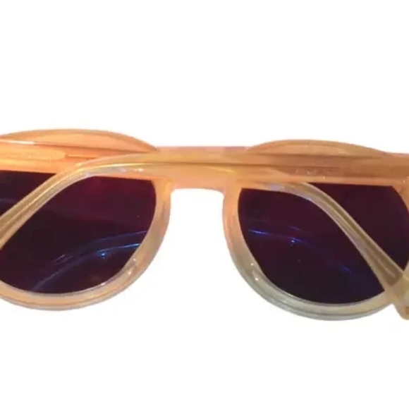 NEW WildFox Unisex Deluxe Harper Clear Yellow Sunglasses - Picture 3 of 7